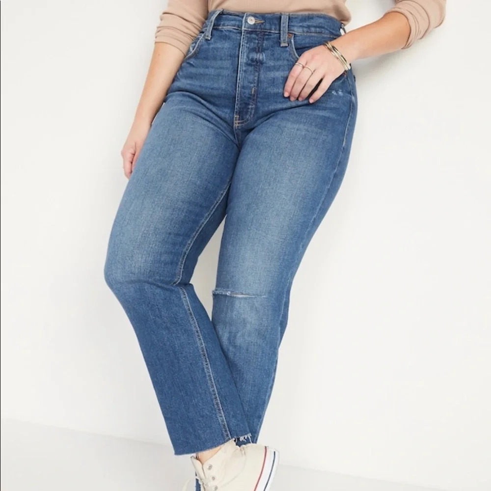 Old Navy Size 8 Extra High Rise Sky-Hi Straight Raw-Hem Ankle Jeans Button Fly - Picture 1 of 10